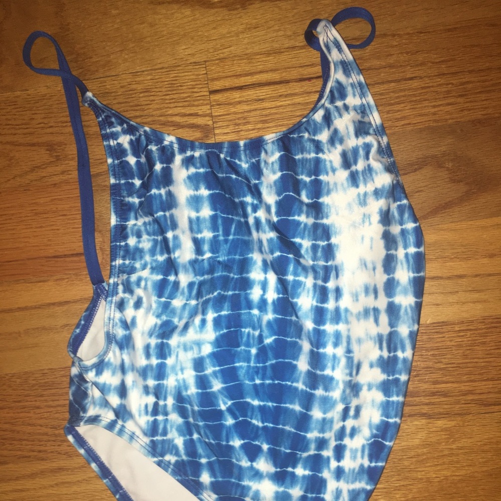 One piece Bathing suit